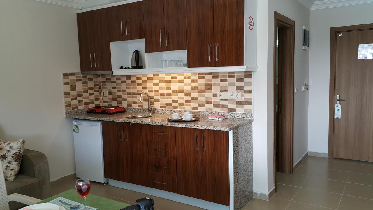 Midi̇ Family Sui̇Tes Alanya Dış mekan fotoğraf
